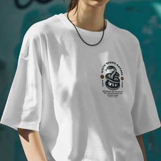 Nome do produtoCamiseta Oversized White Snakes