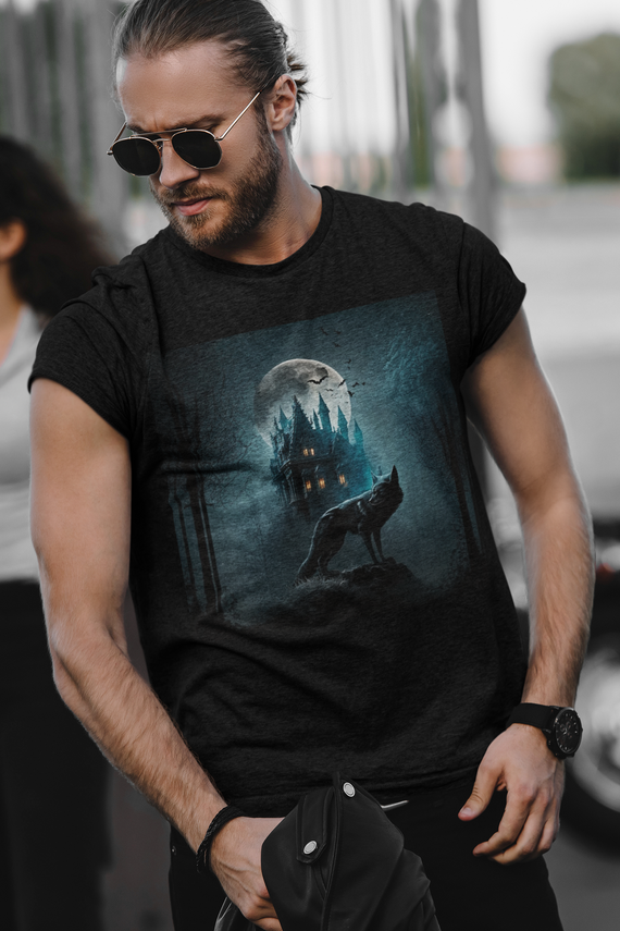 Wolf in a Castle - Unissex T-Shirt