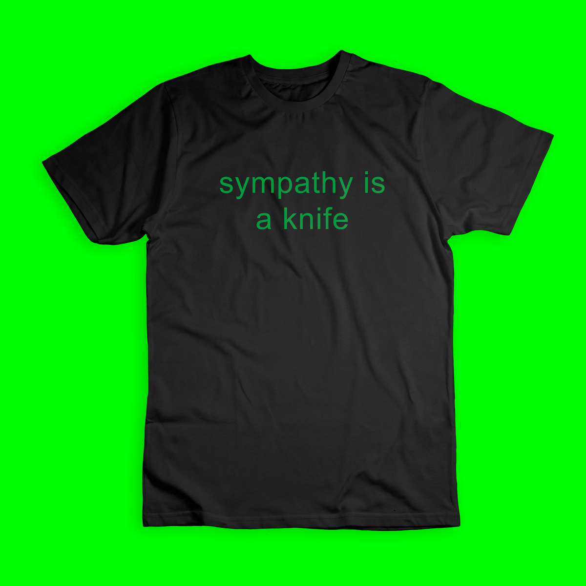 Nome do produto: Camiseta Preta \'CHARLI XCX - SYMPATHY IS A KNIFE\'