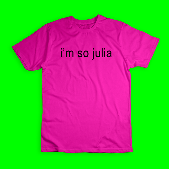 Camiseta Branca/Rosa 'CHARLI XCX - I'M SO JULIA'