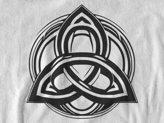 Nome do produtoCamiseta Dizbocado Corte Regular - Triquetra Nórdico Celta