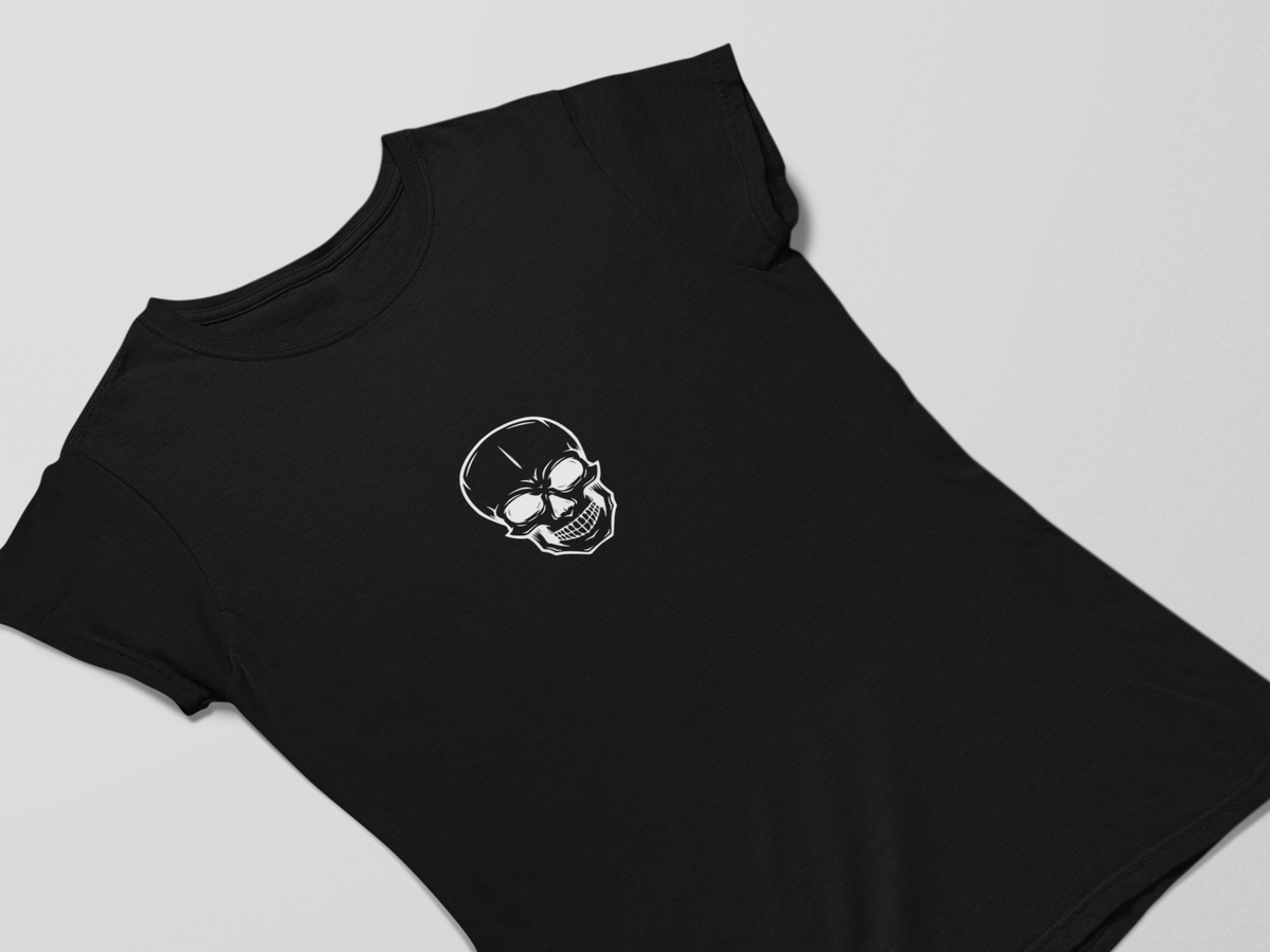 Nome do produto: Camiseta Dizbocado Corte Babylook - Caveira discreta
