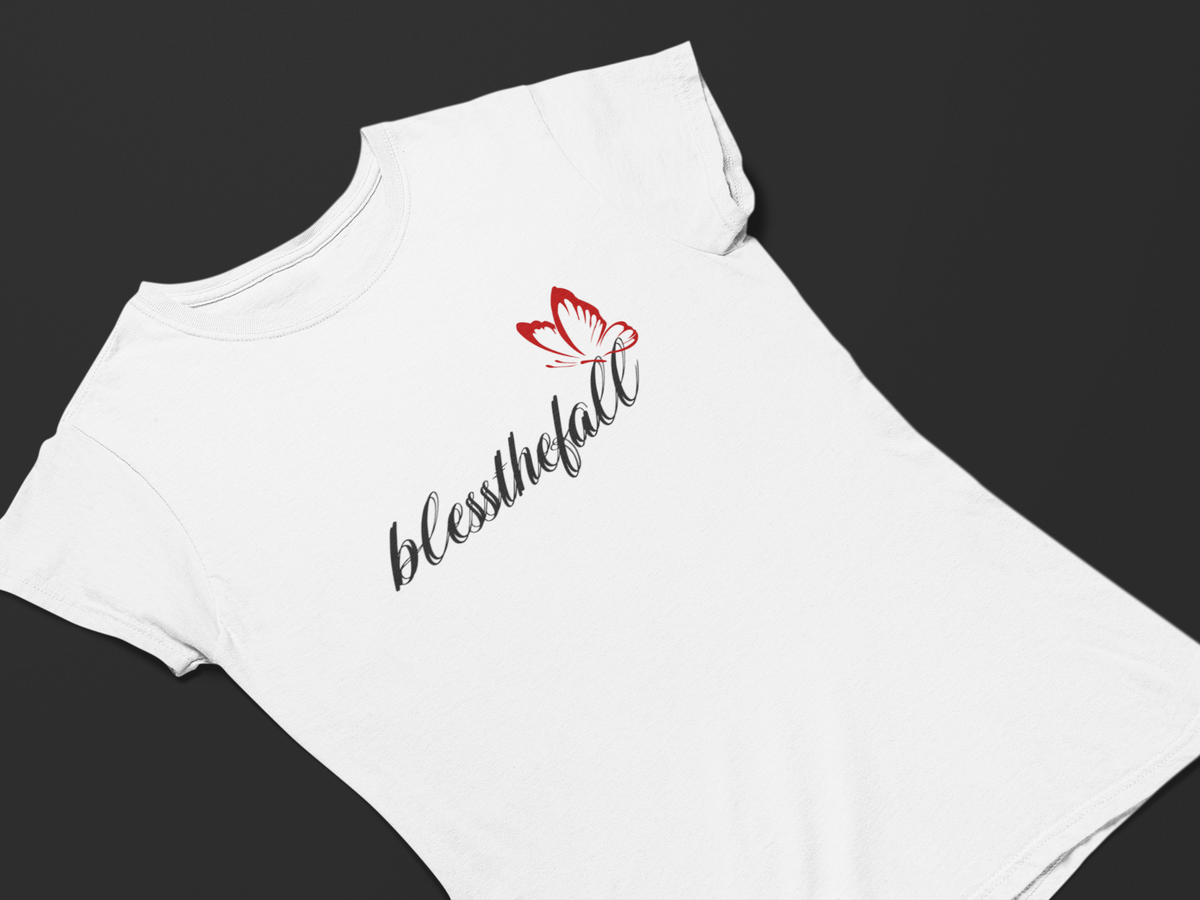 Nome do produto: Camiseta DIzbocado Corte BabyLook - Blessthefall