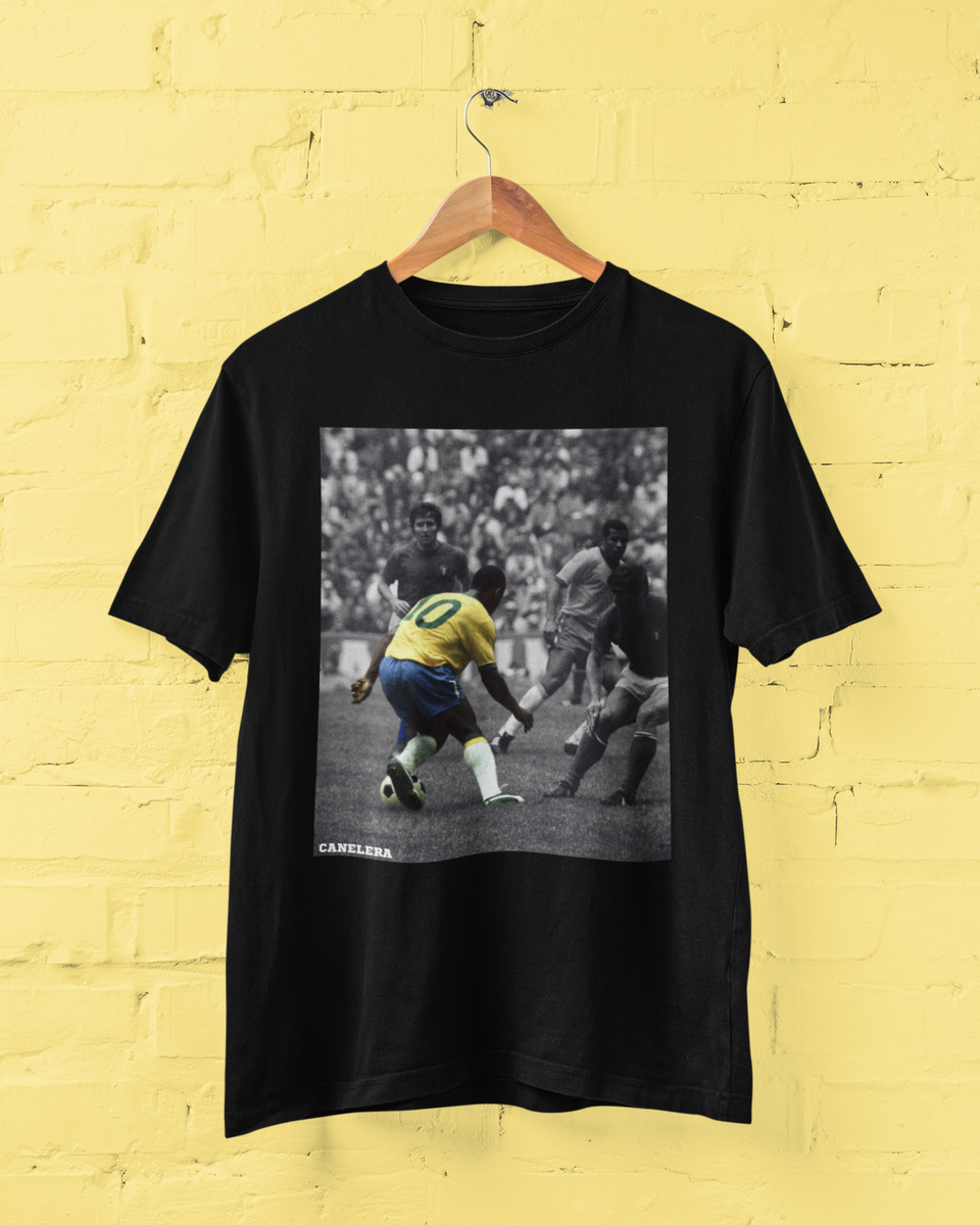 Nome do produto: Camiseta Bota pra Dançar - Rei Pelé vs Itália 70