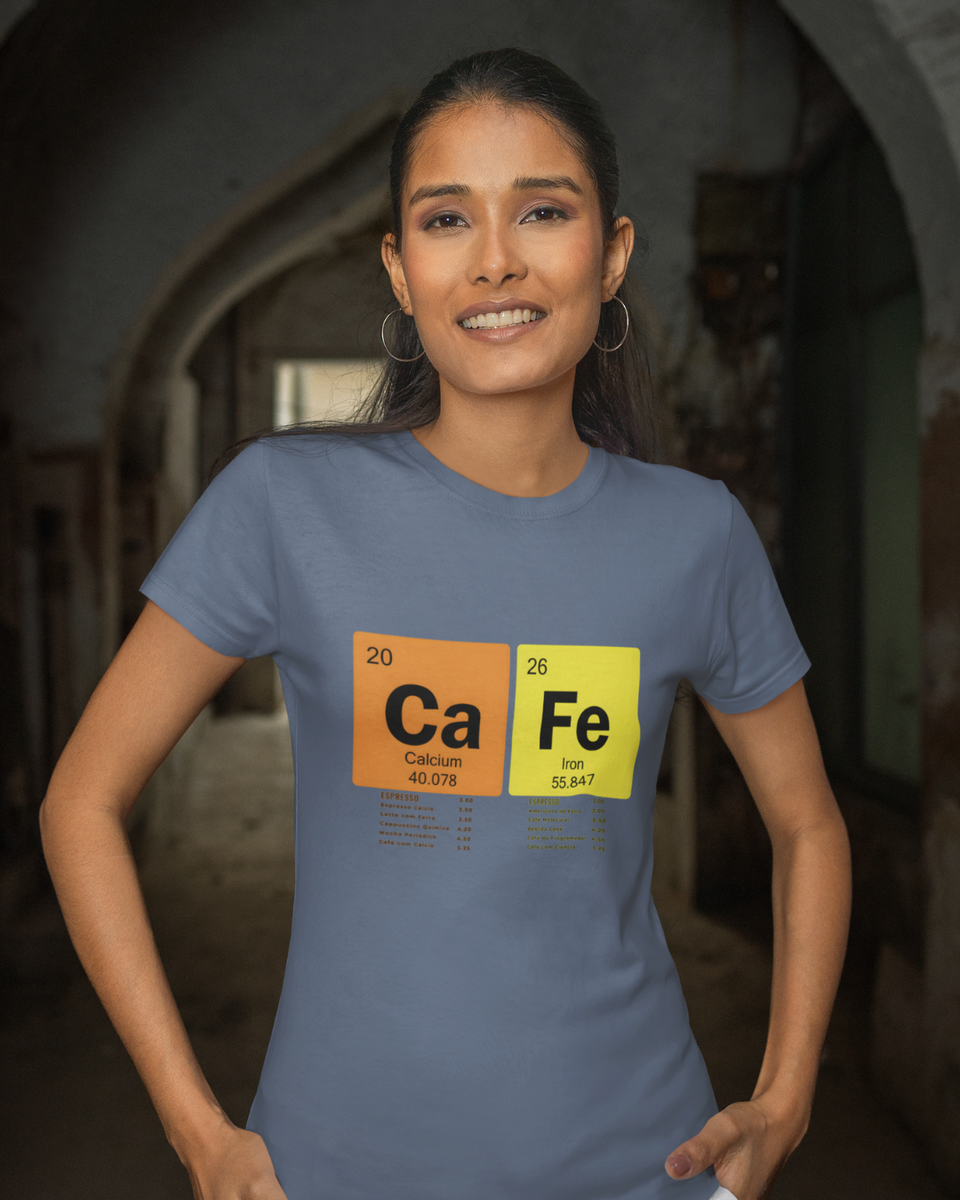 Nome do produto: Camiseta Baby Long Estonada Café Geek