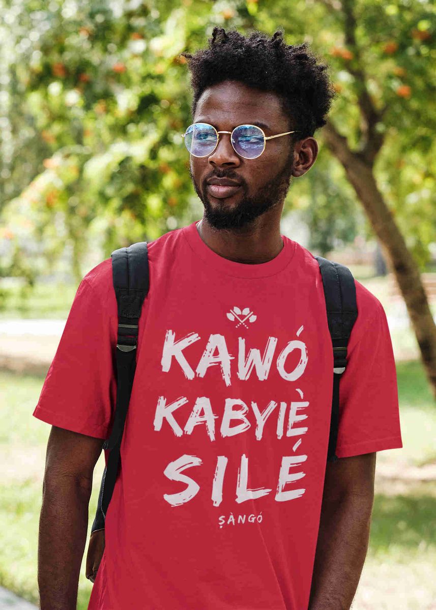 Nome do produto: Camiseta Masculina Sango Xangô Saudação Kawó Kábíẹ̀sílẹ̀  Sàngó  - 100% Algodão Fio 30.1