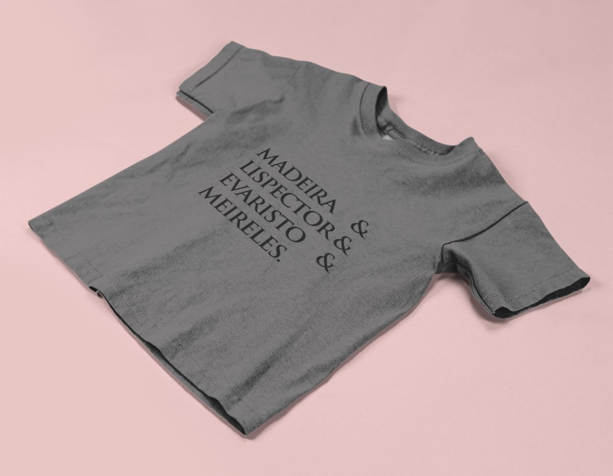 Nome do produto: Camiseta Feminina Estonada Baby Long Madeira&Lispector&Evaristo&Meireles