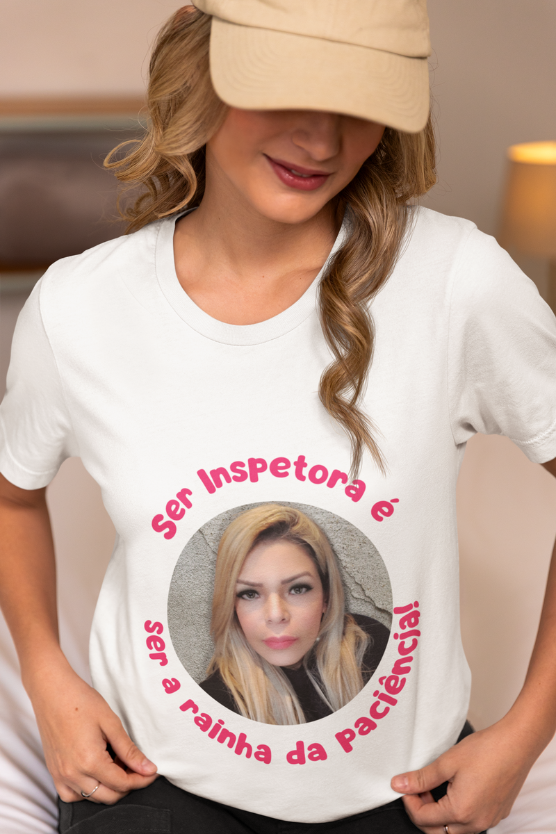 Nome do produto: Camiseta Ser inspetora é ser a rainha da paciência