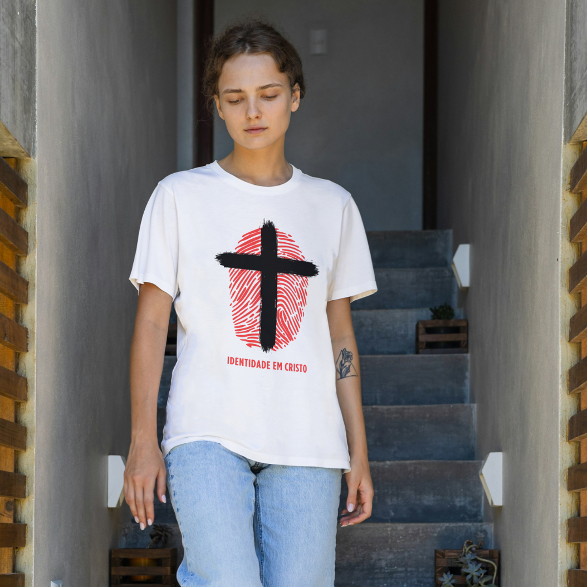 Nome do produto: Camiseta T-Shirt Quality Identidade em Cristo - Unissex