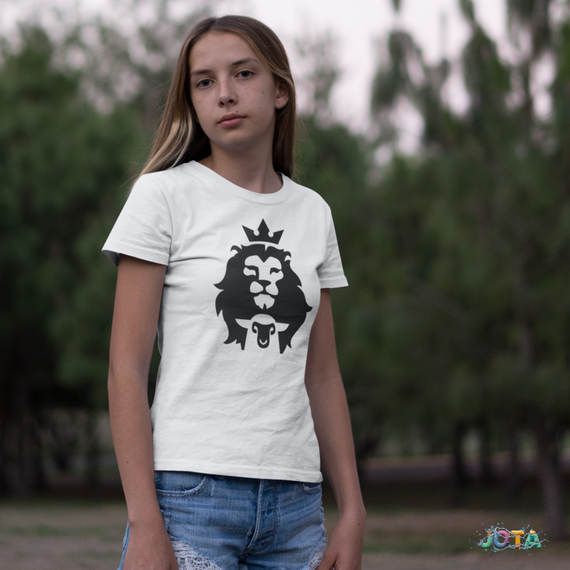 Camiseta Quality Infantil ( 10 a 14 anos) Leão e Cordeiro - Unissex