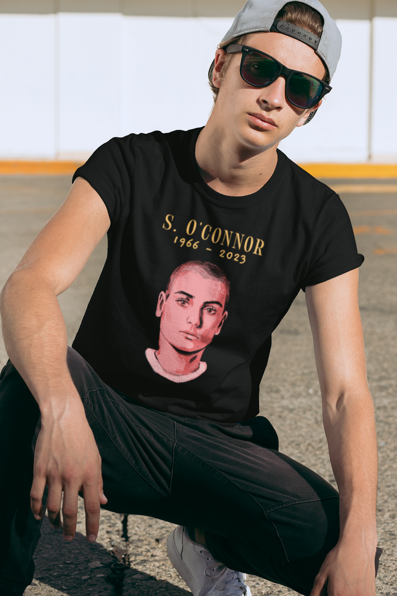 Nome do produto: Camiseta Celebridades Sinéad O\'Connor